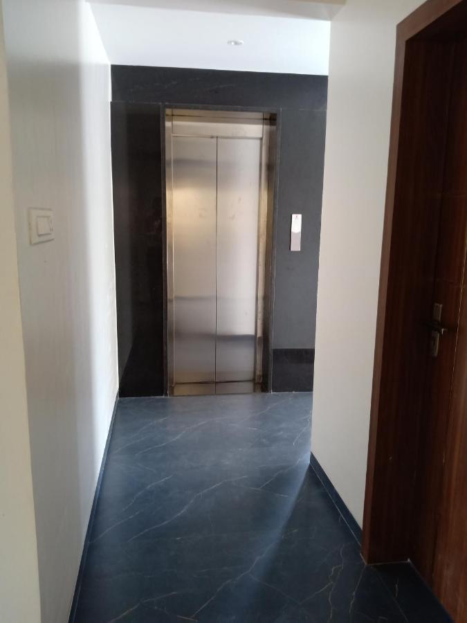 אחמדנגר Hotel Suvarnam Residency מראה חיצוני תמונה